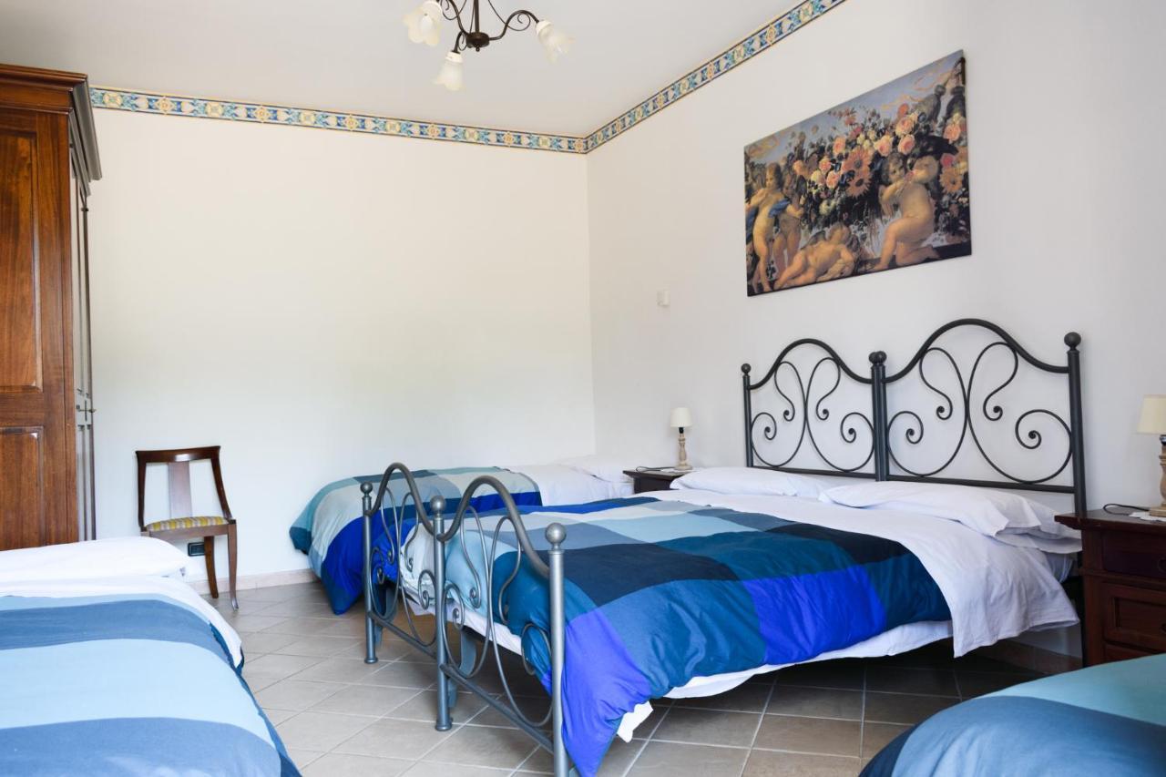 Agriturismo Sentiero Dei Sapori Guest House Аджерола Екстериор снимка