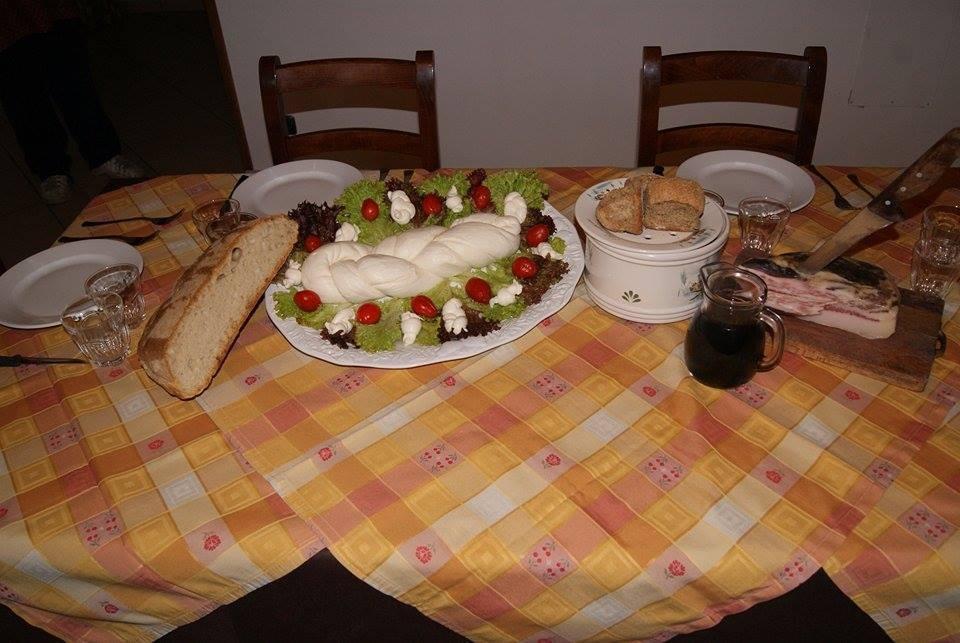 Agriturismo Sentiero Dei Sapori Guest House Аджерола Екстериор снимка