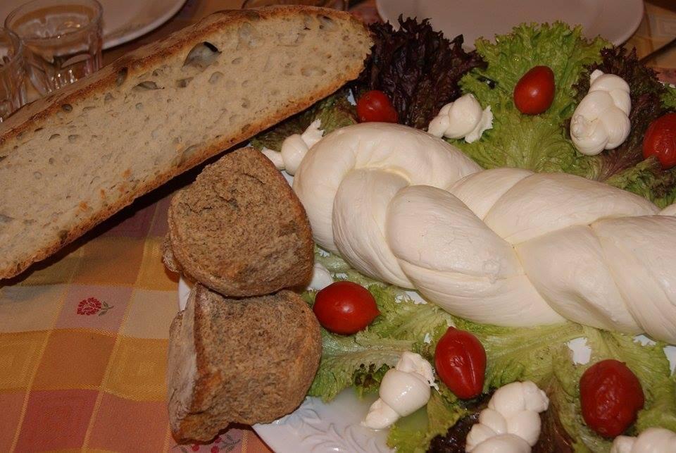 Agriturismo Sentiero Dei Sapori Guest House Аджерола Екстериор снимка